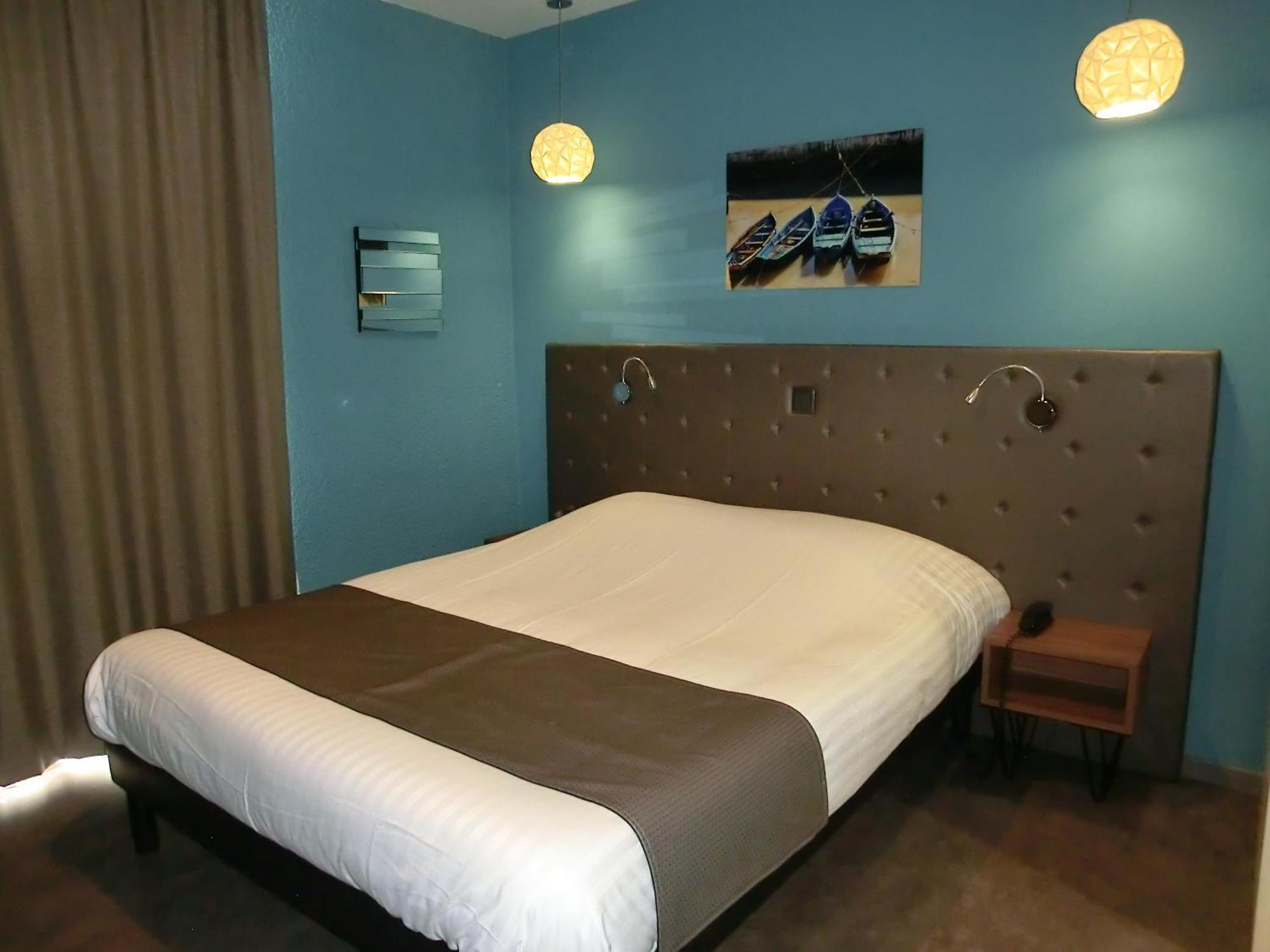 Hotel Sur Le Quai Port Vendres Zimmer foto